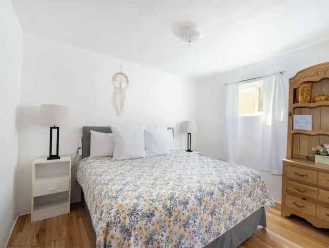 2 Bedrooms Cottage