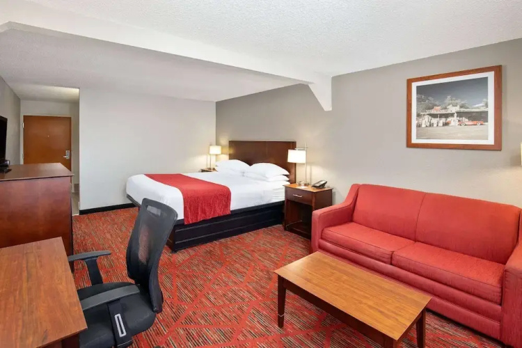 Ramada Bowling Green