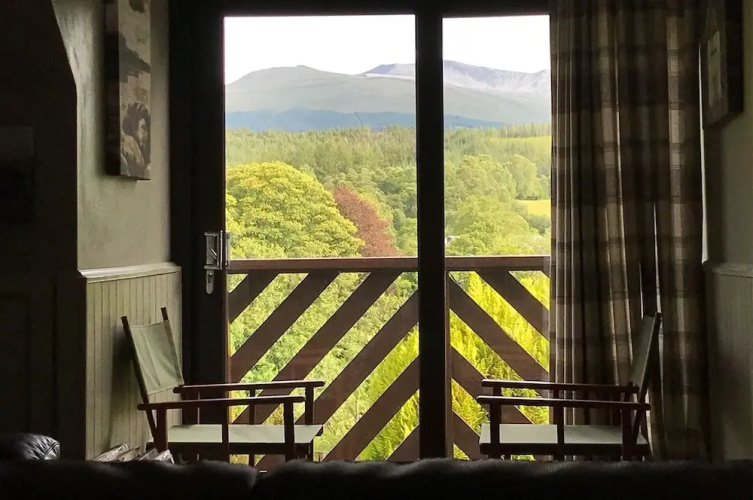Highland Comfort With Mountain Views