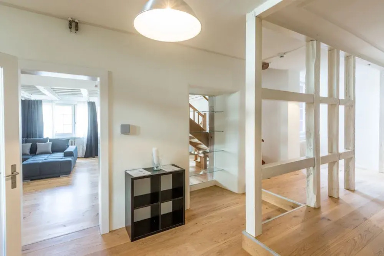 AIRSTAY Luxury Villa