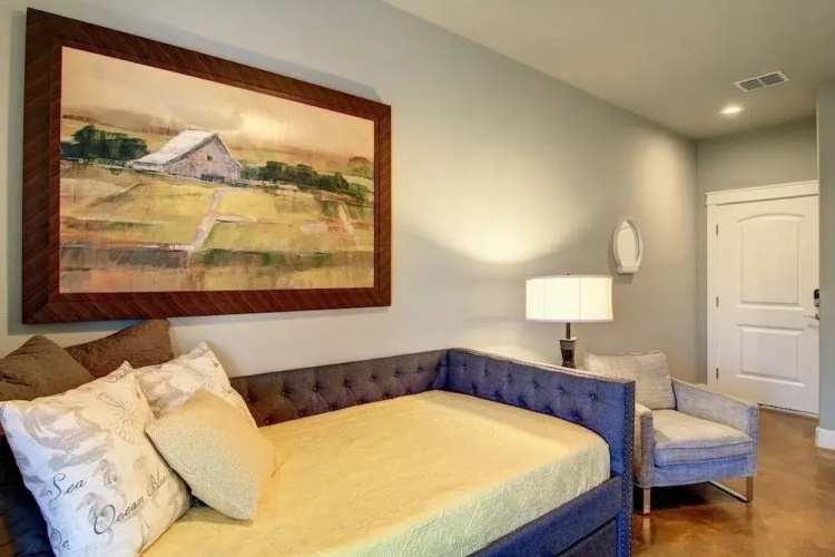 Next Chapter 3Br Condo