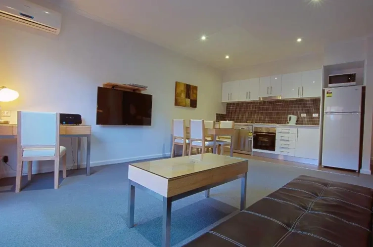 1 Bedroom Apartment