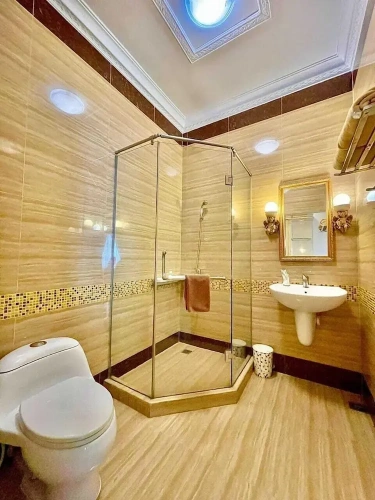 Grand room