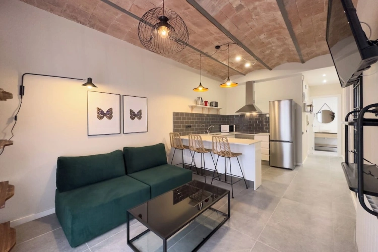 Family Apartment with balcony