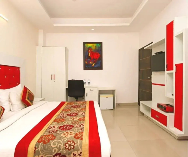 Hotel Callista Inn Golf Course Road