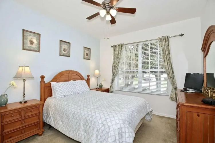 2627 Windsor Hills