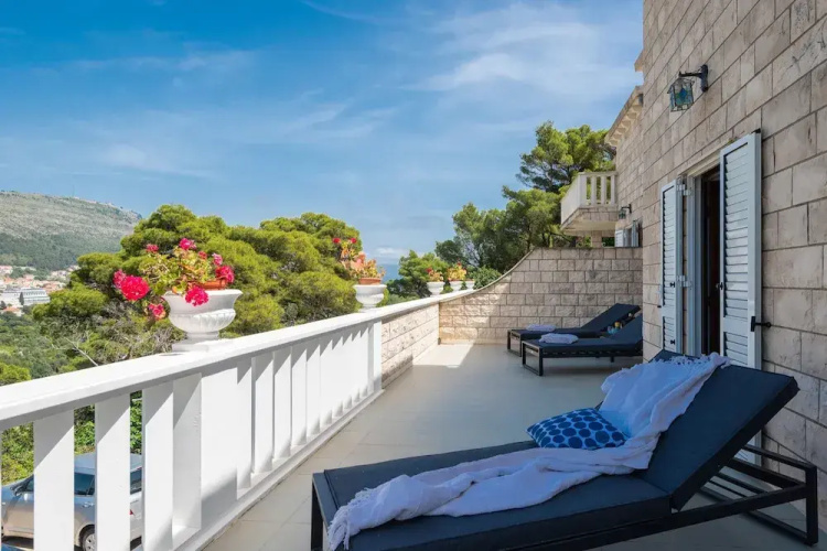 Villa Elixir