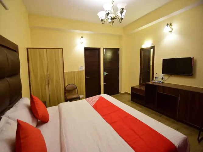 OYO 10942 Home INN