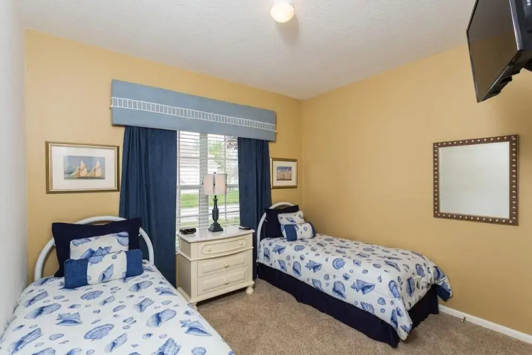 Windsor Palms Resort Condos by RHN