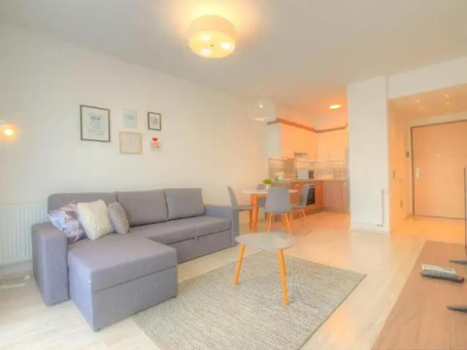 1 Bedroom Quadruple Apartment with balcony