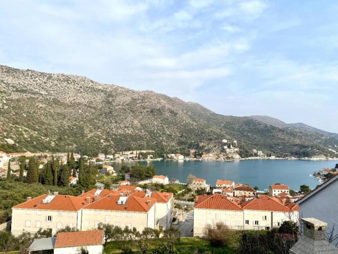 2 Bedrooms Apartment with balcony and with sea view