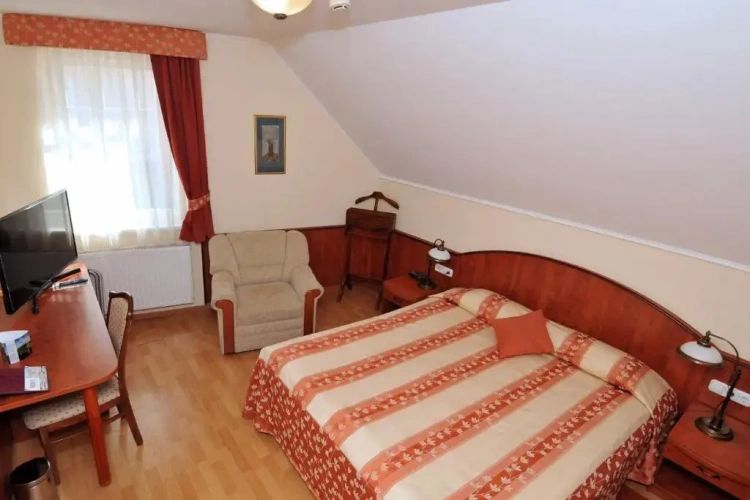 Standard Family room