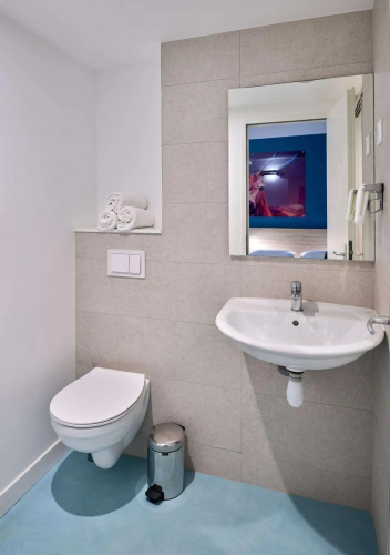 Hotel Kyriad Direct Moulins Sud