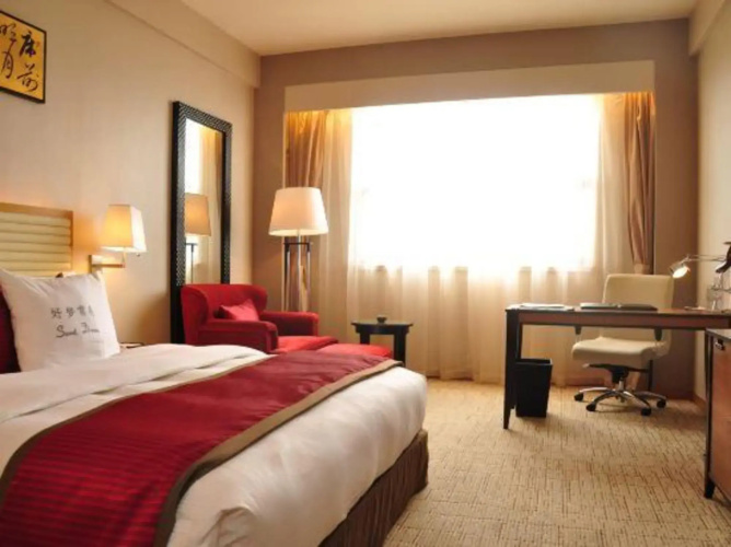 Oriental Hotel