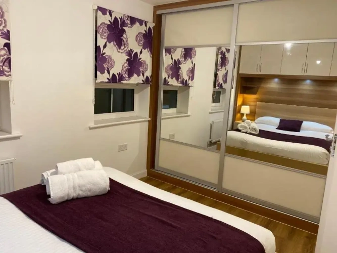 2 Bedrooms Apartment