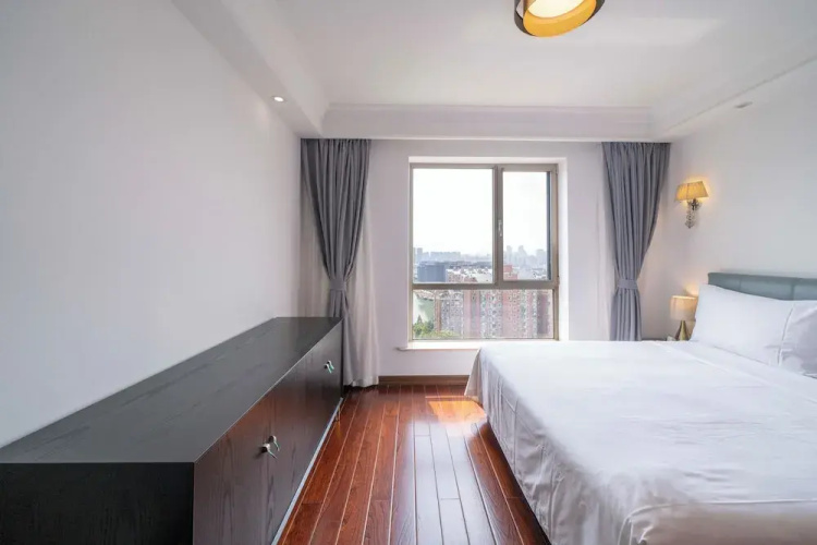 Tyms Xintiandi Elegant 3BR 2BA APT