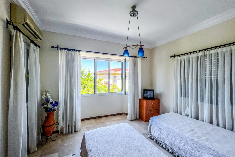Fantastic Villa with Private Beach in Girne