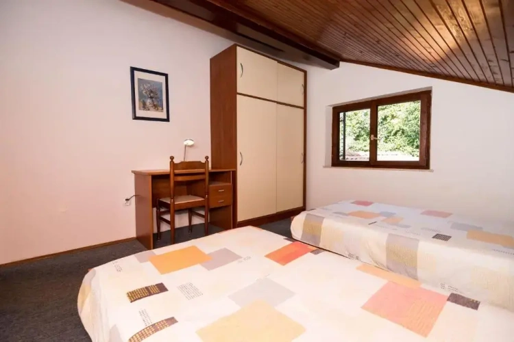 2 Bedrooms Apartment with balcony and with sea view