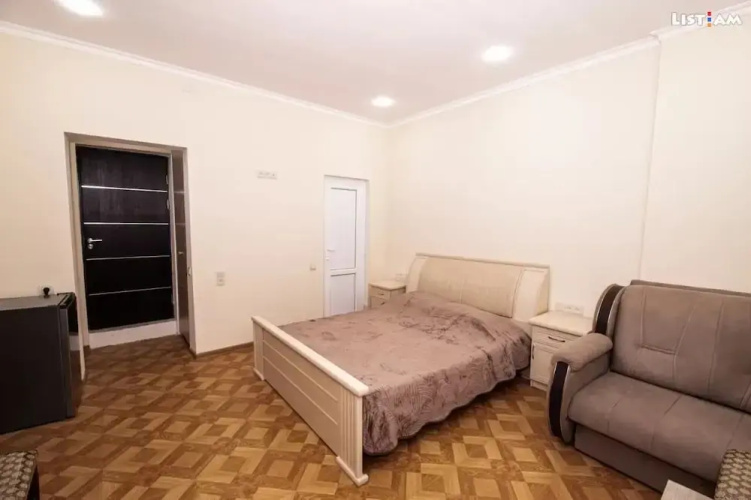 Admiral 70 Hotel