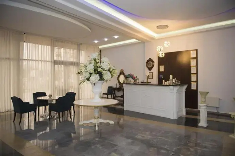 Hotel Arta
