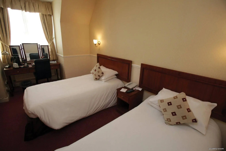 The Highfield Hotel By Greene King Inns
