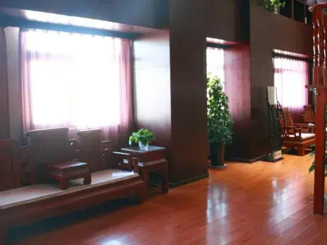 Hailong Hotel