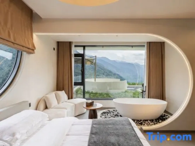 Standard Double room with mountain view
