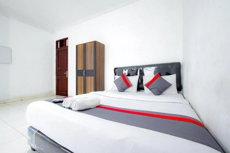 Hotel O J&b Rooms Tomang