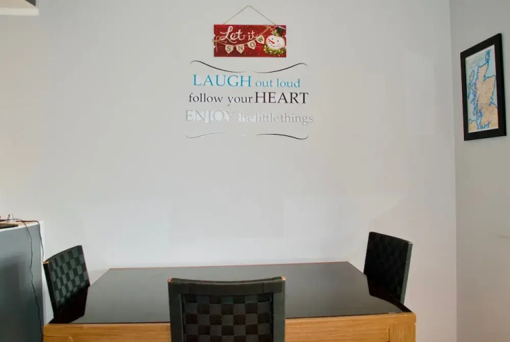 2 Bedroom Flat With Private Garden