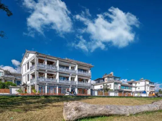 Lanshe Lake View Inn