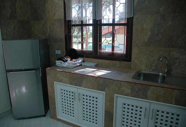 1 Bedroom Bungalow with view