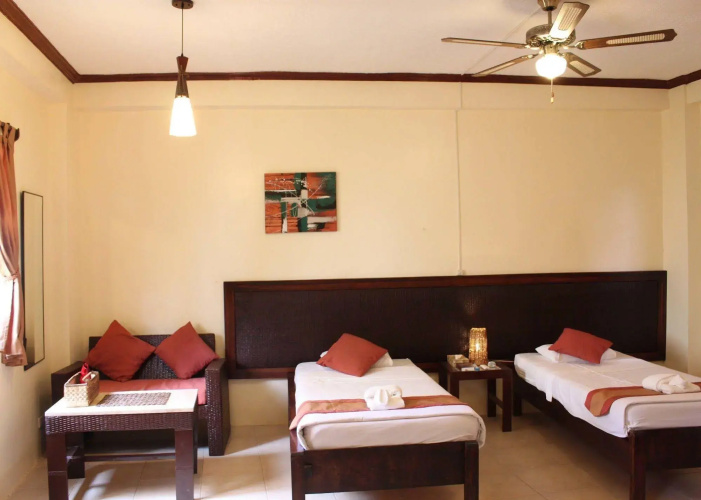 Palms Cove Resort