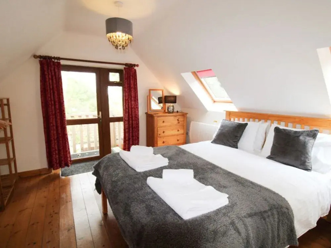 Ash Lodge