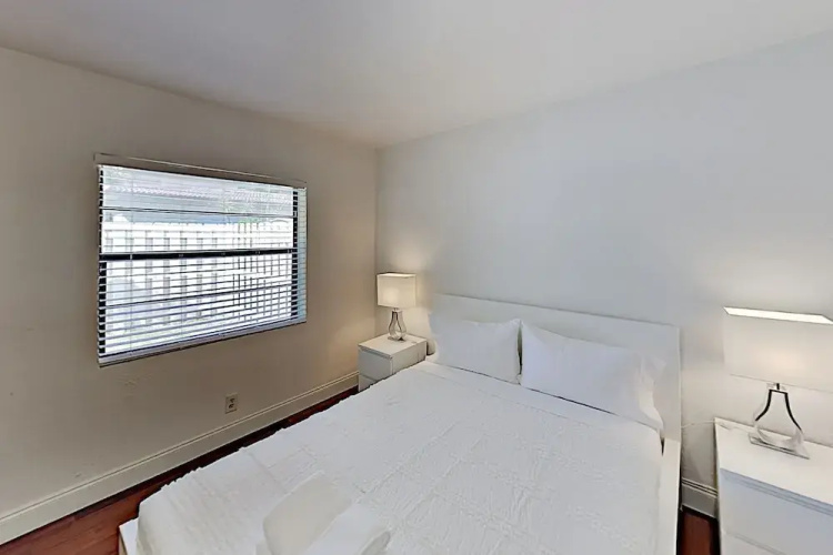 1959se3c 1 Bedroom Apts