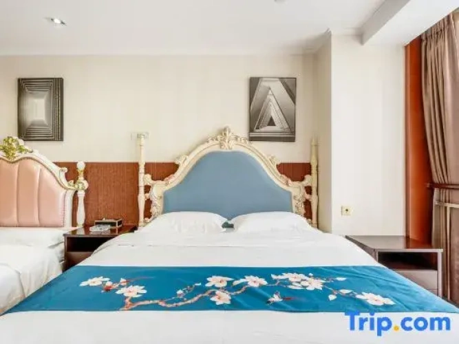 Luxury Twin room