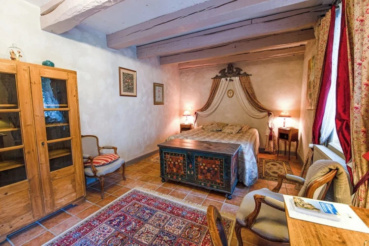 Grand Cottage