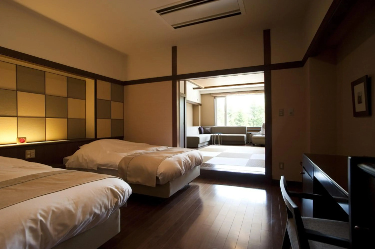 Lake Shikotsu Tsuruga Resort Spa MIZU no UTA