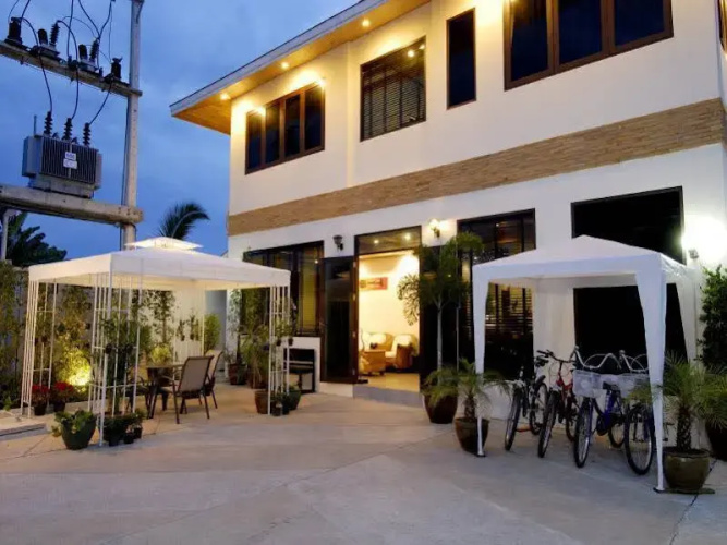Xyza Villa Hotel