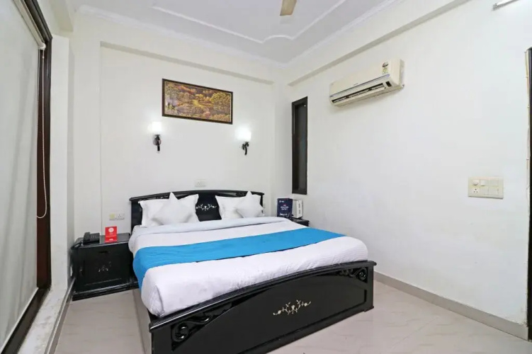 OYO 10878 Unitech Cyber Park