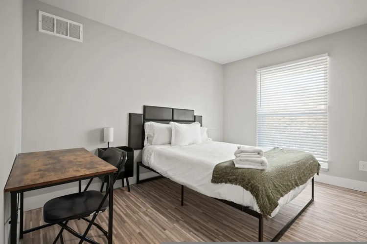 A Unique 2BR 2BA Stay