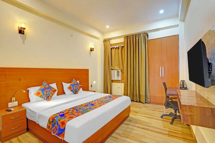 Fabhotel The Viraaj
