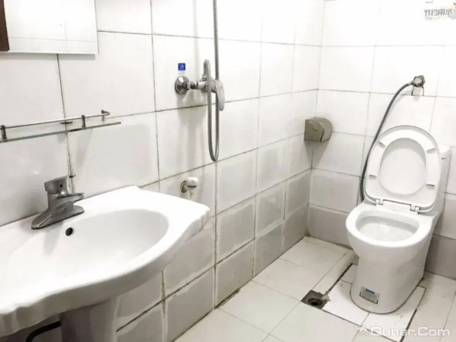 Yatou Backpacker Hostel