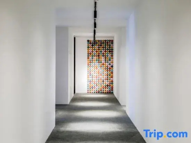 Jambo Arts Hotel