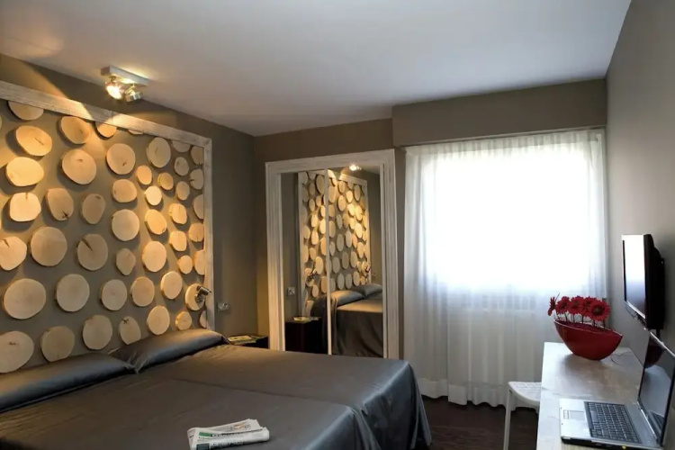 Hotel Salbatoreh
