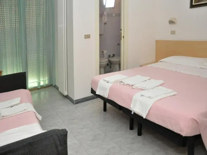 Triple room with balcony
