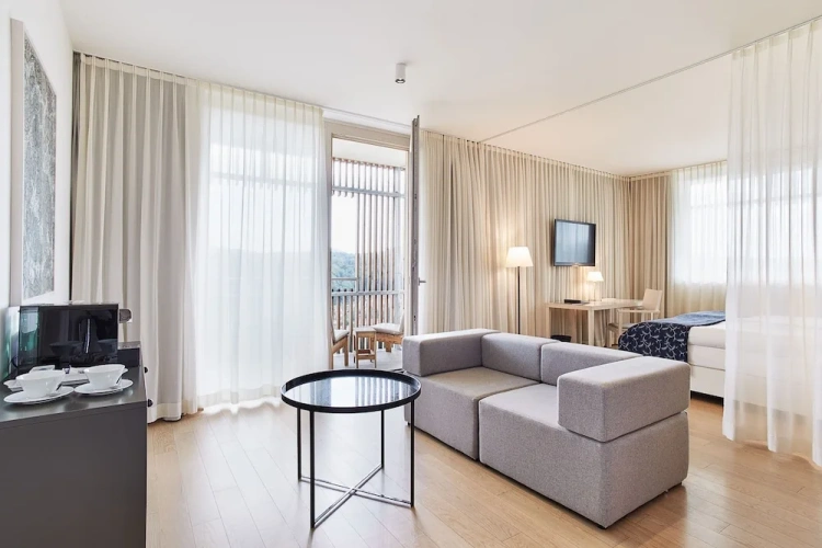 Prestige Suite with balcony