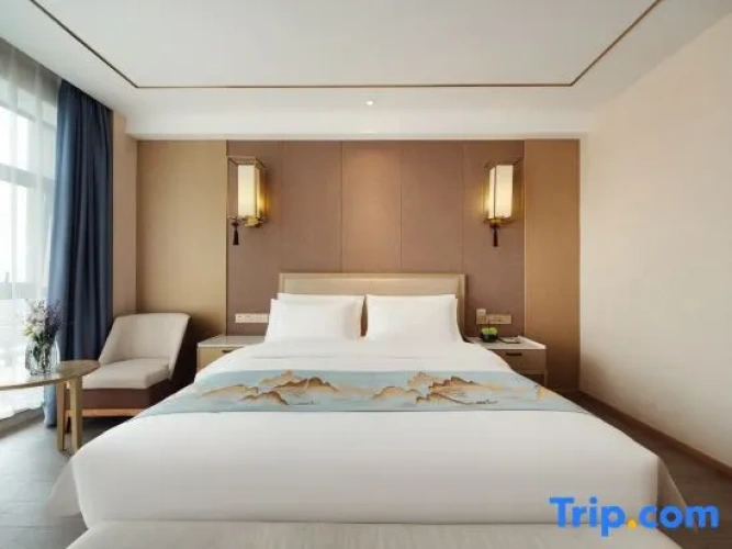 Deluxe Family Suite