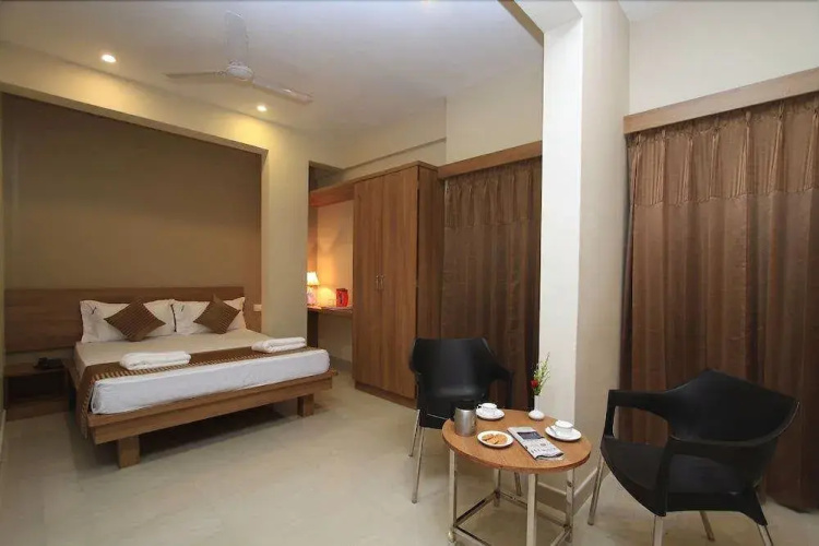 Samasth Room and Suites