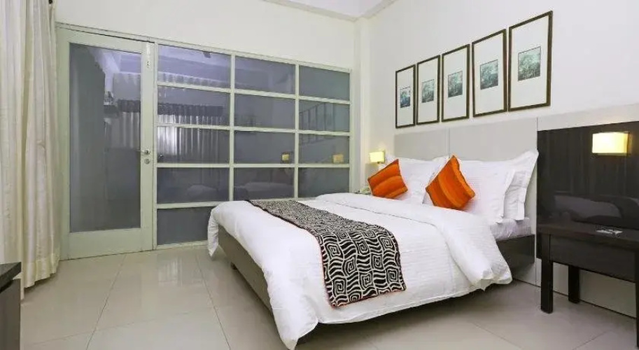 Anav house