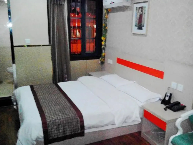Le Ju Hotel